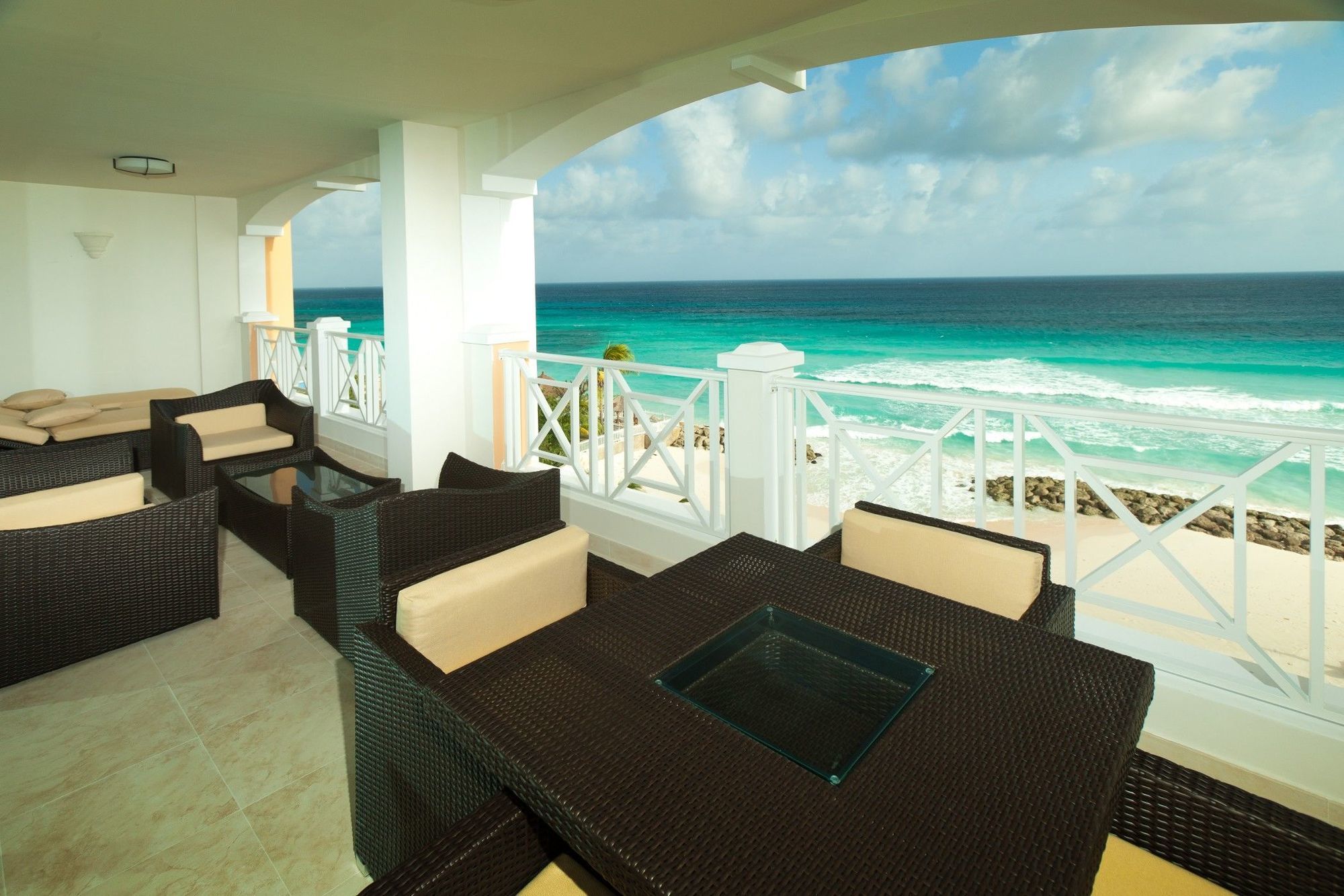 Ocean Two Resort - Breakfast Included By Ocean Hotels Saint Lawrence Gap Zewnętrze zdjęcie